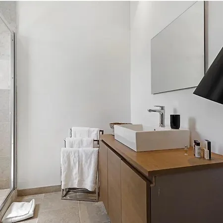 Read My Profile Host Before Request ## Luxury In Holiday home *